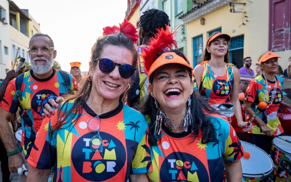 Roda de tambores durante aula da Tocatambor